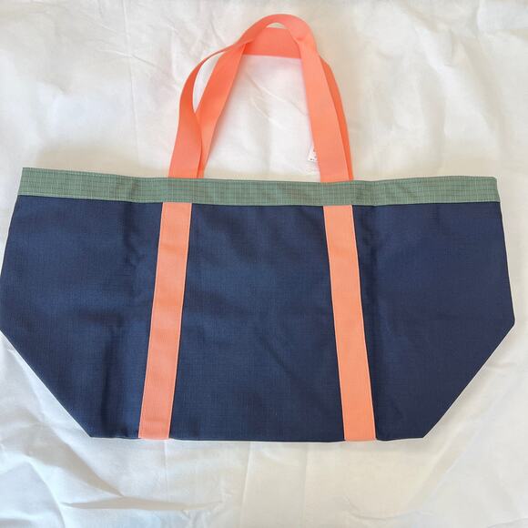 \Victoria's Secret Pink Weekender Tote Bag Blue Coral - Picture 6 of 6